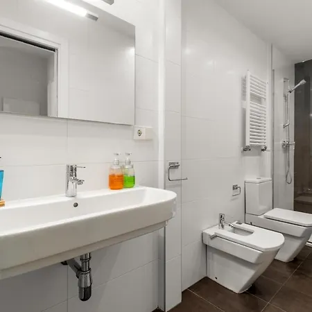 Seaside Escape In Gros Full Apt Free Park דירה סן סבסטיאן