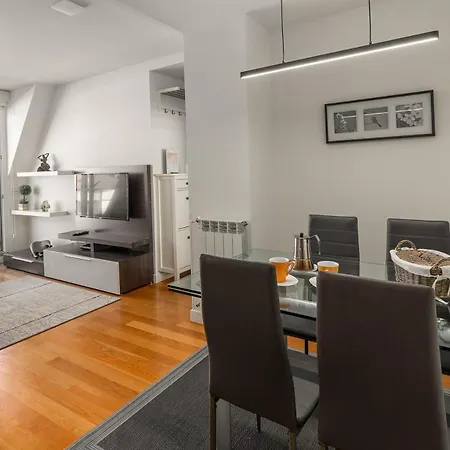 Seaside Escape In Gros Full Apt Free Park דירה *