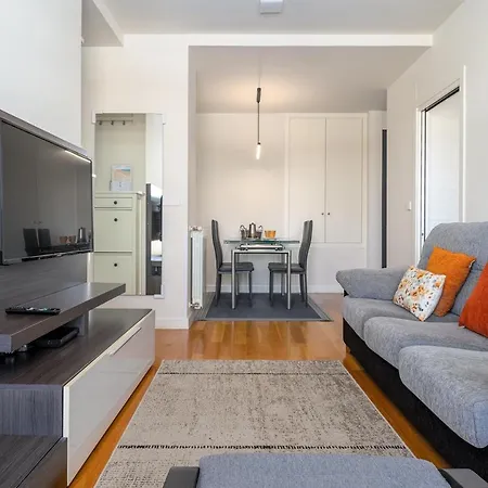 Seaside Escape In Gros Full Apt Free Park Apartment San Sebastián